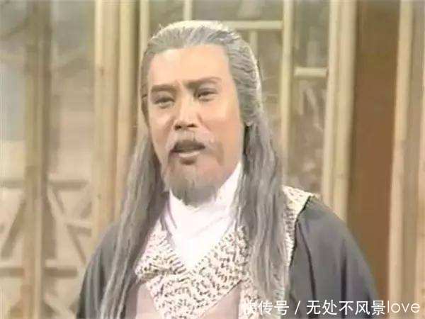 射雕中,有一厉害高手,吓蒙裘千仞,秒杀欧阳锋,是郭靖的大伯!