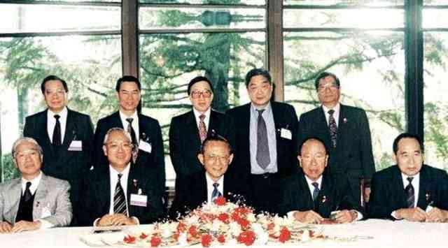 此国华人只占2%,但总统基本是华人当,还掌握国