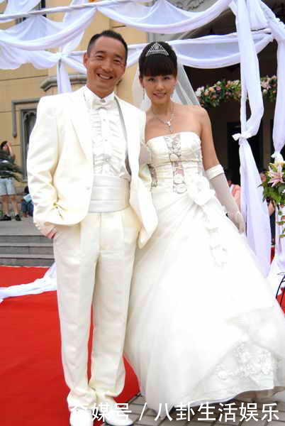 用实力征服大家,娶漂亮韩国媳妇好幸福,前女友