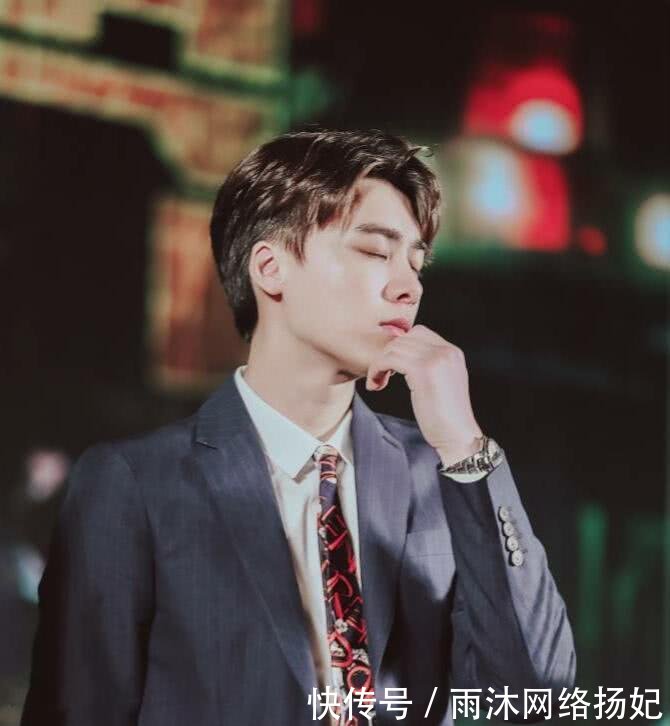 当红男星侧颜照谁最惊艳 朱一龙第八, 王俊凯第