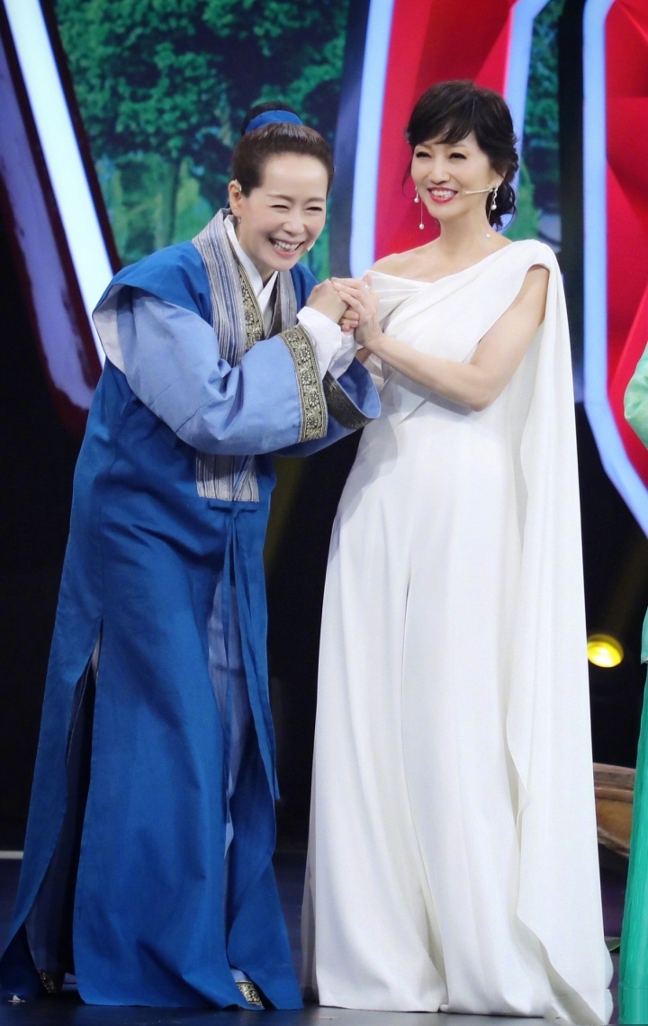 赵雅芝王源 重现《新白娘子传奇》90后网友称