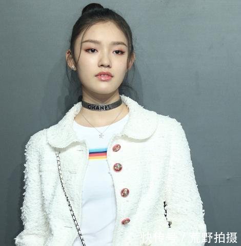 江疏影林允欧阳娜娜同场比拼, 年龄相差十岁的