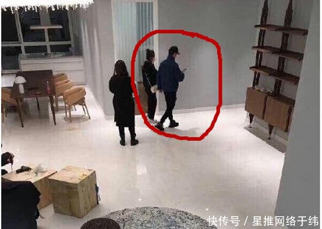 冯绍峰带赵丽颖看婚房,有谁看到他的动作,瞬间