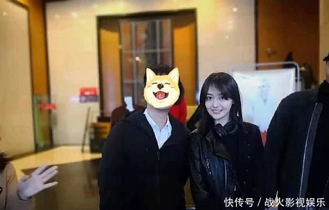 郑爽最近忙着谈恋爱都不露面了吗?不,她其实在