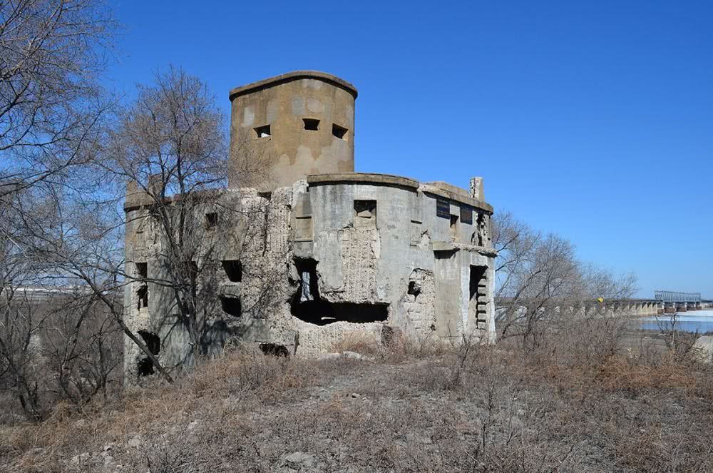 抗战时, 攻陷一座日本炮楼能缴获多少武器? 看