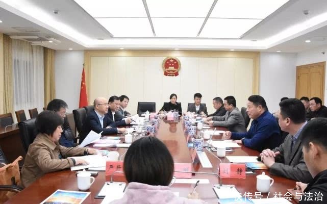 芜湖市扫黑除恶专项斗争工作组莅临晋安区考察