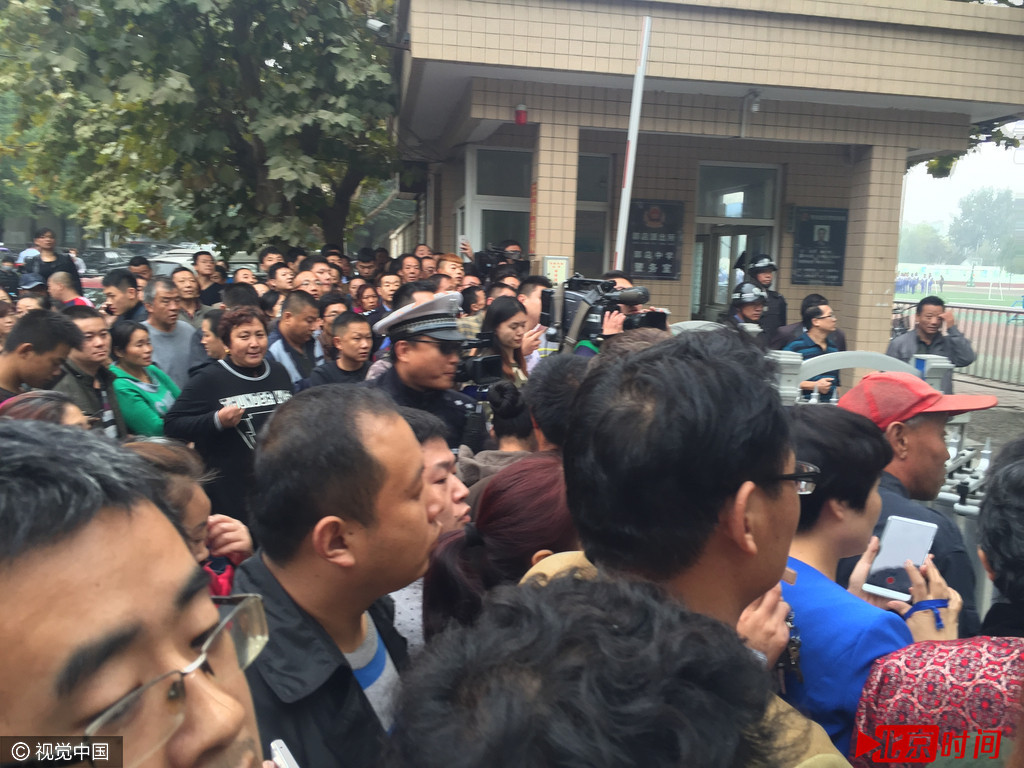 济南一中学发生持刀砍人案 嫌犯故意制造事端