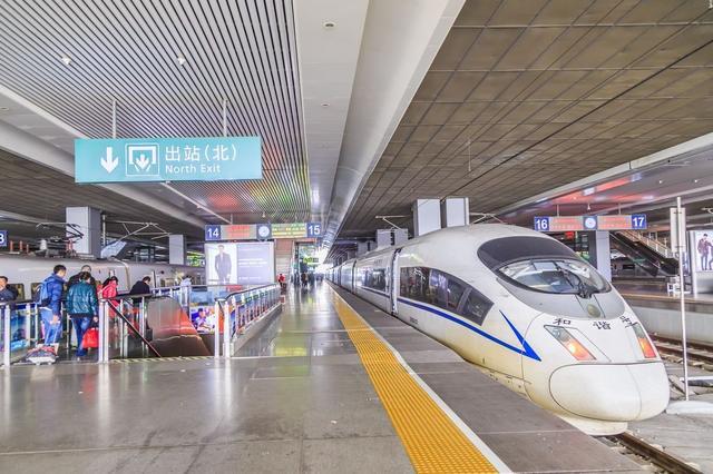 外国人问:为什么网络上有很多类似“中国是否有电”这样的问题?