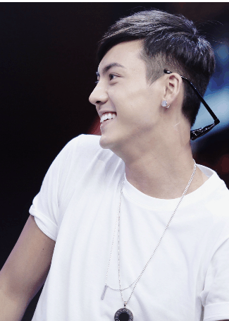 在一起了! 陈伟霆发文公开恋情: 用尽一生遇见