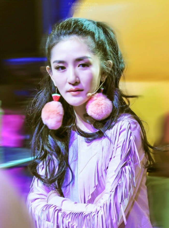 著名主持人工资曝光,汪涵年薪2140万排第二,何