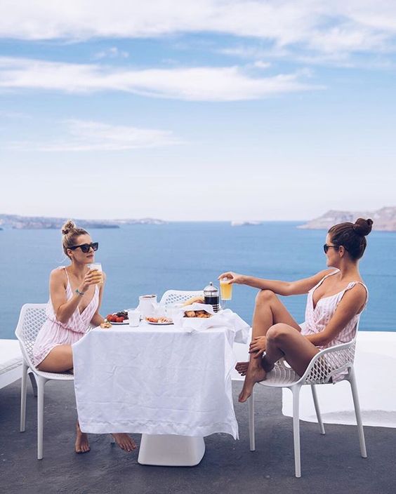 购物神助攻 这些星座最适合一起买买买