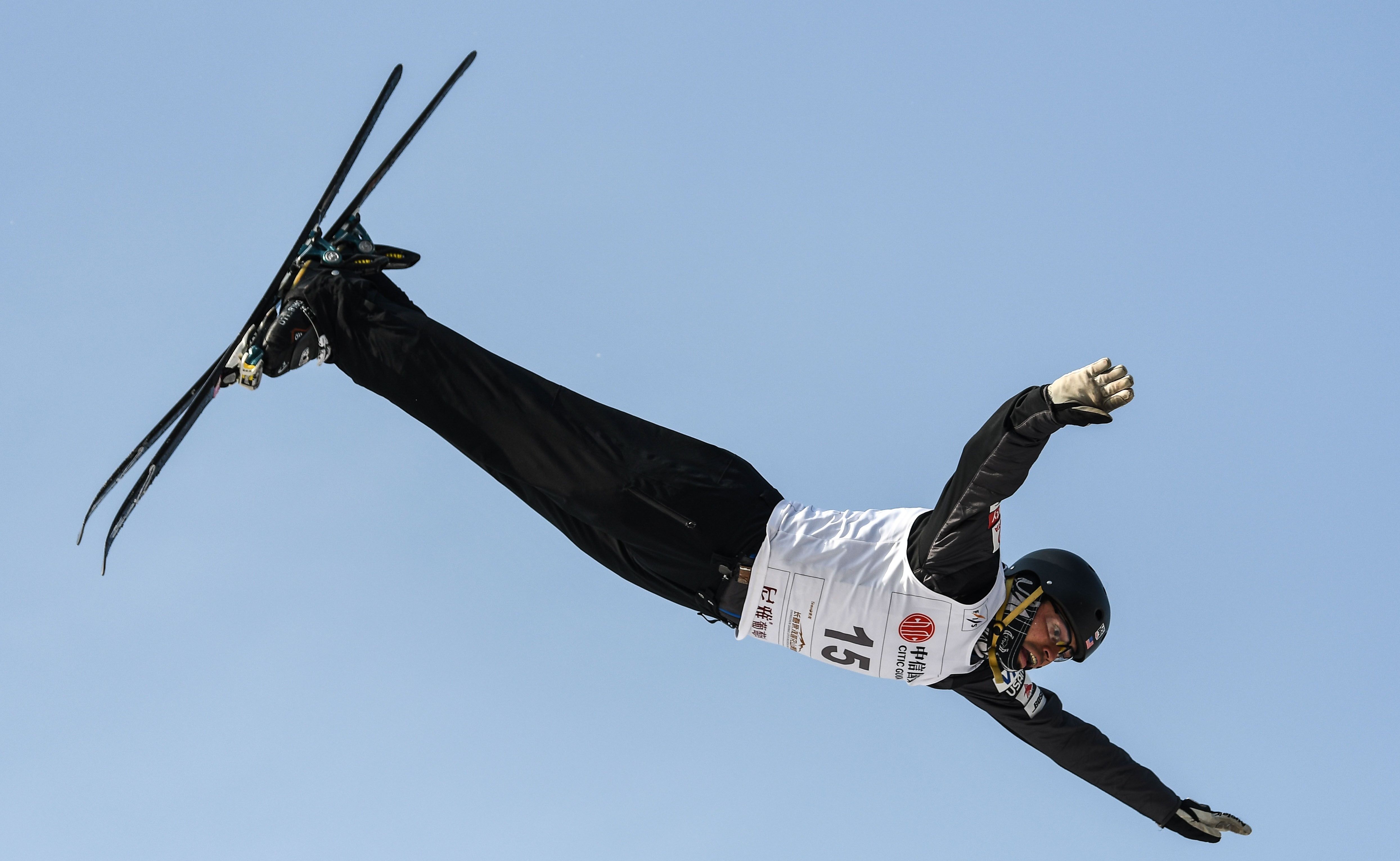 国际雪联自由式滑雪空中技巧世界杯比赛在长春