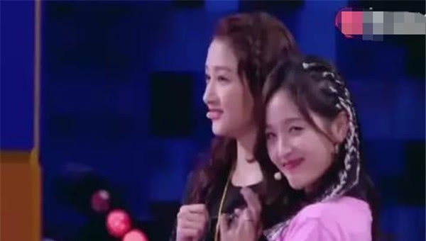 当吴宣仪遇上关晓彤,身材被完败,网友:论身高的重要性! 电子游戏老虎机
