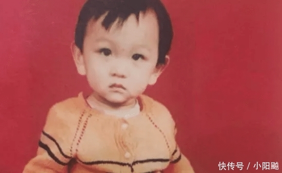 大学毕业证照片