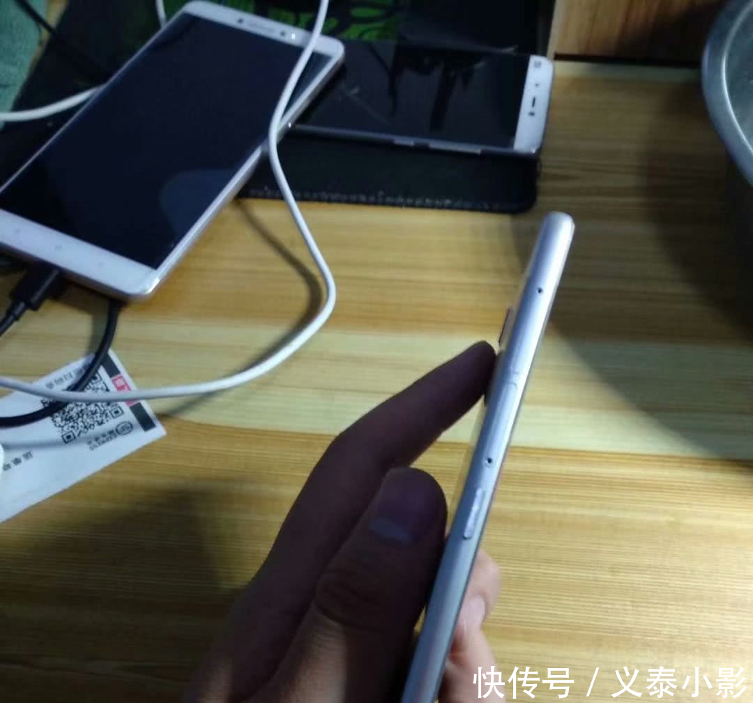 AK4375音乐芯片,299元努比亚布拉格手机测评