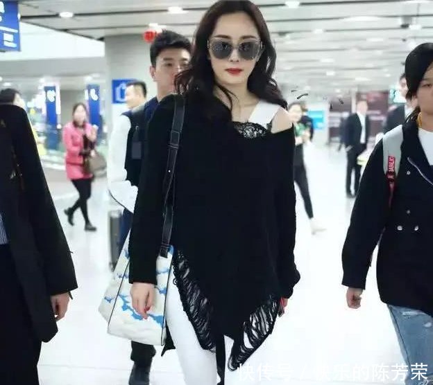 路人曝光杨幂未P图照片,素颜差别较大,但颜值