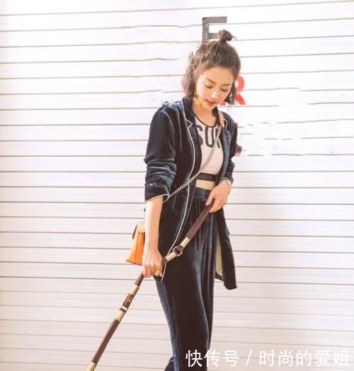 李溪芮为显腿长,上衣只有20cm,腿精难道也要