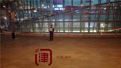 天津南开区:大悦城商场两儿童坠亡