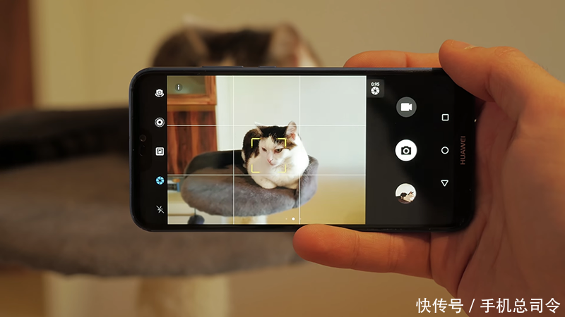 iPhone7要凉了,安卓8.1+刘海屏+麒麟970,华为