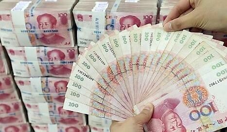 惊!女子家中存放100万元长毛发霉发臭人民币能兑换吗?