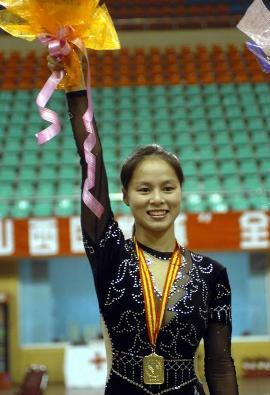 个人信息 黄珊汕,女,国家体育运动员,蹦床运动员.