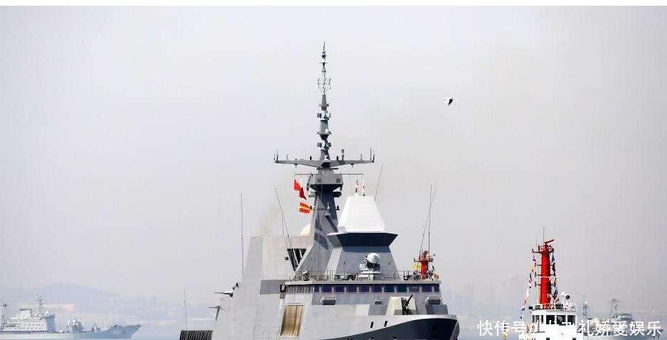 中国海军70周年大阅兵:首艘外国军舰抵达青岛