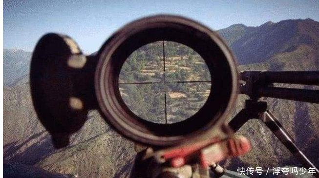 狙击手通过狙击镜,看到的最恐怖的画面!冷汗直