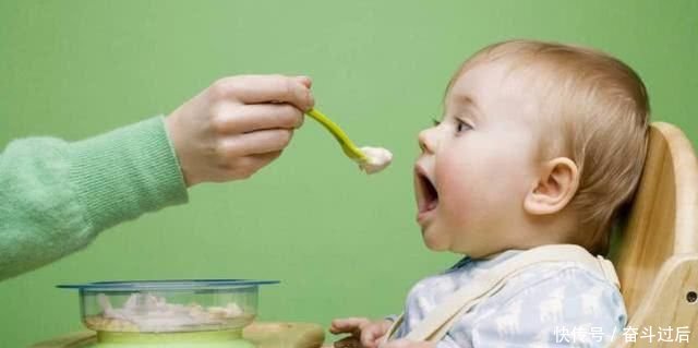0到3岁宝宝应该怎么吃,8个阶段饮食大不同,这
