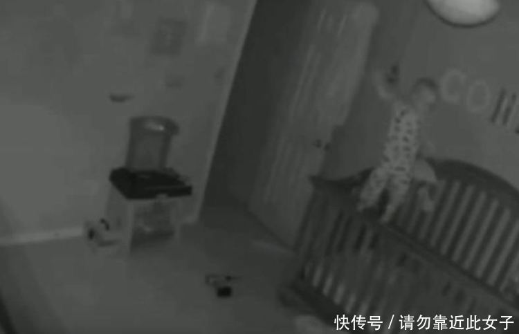 女子为宝宝房间安装摄像头,监控拍下的诡异一