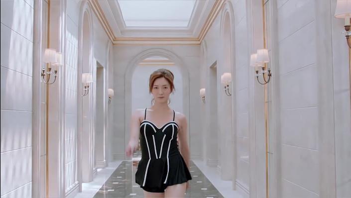 江疏影泳装花絮:我要漂亮就够了!试镜多次,其他