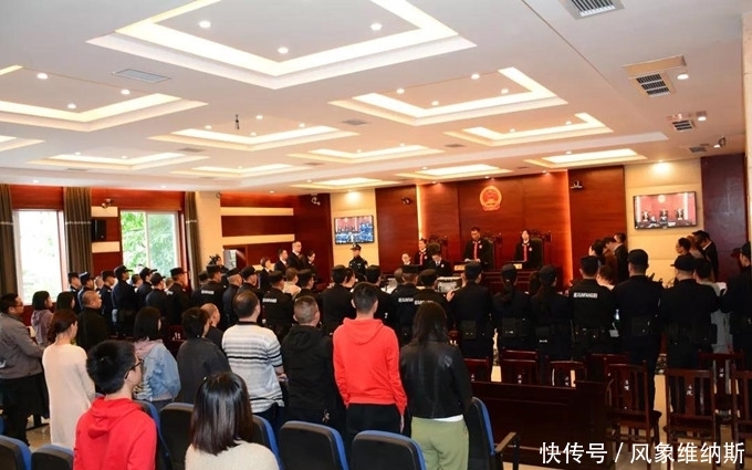 强迫他人吸毒罪