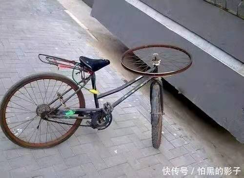 搞笑图片幽默段子笑话哈哈,这辆自行车很有趣