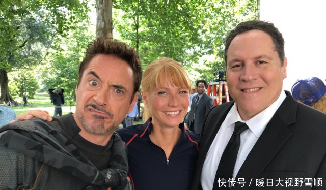 《复联4》为什么只给钢铁侠准备了葬礼,而黑寡