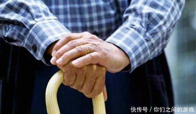 2019年事业单位在职职工调资,那退休职工呢看