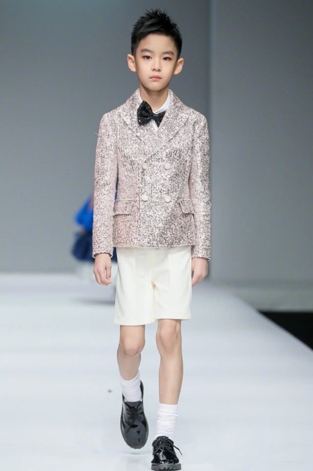 儿子在上爸爸在下