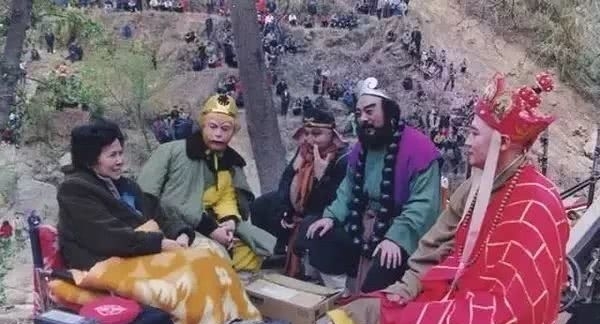 反季拍戏的演员和主创也很无奈,《西游记》一拍六年早已成为历史 反季拍戏的演员和主创也很无奈,《西游记》一拍六年早已成为历史