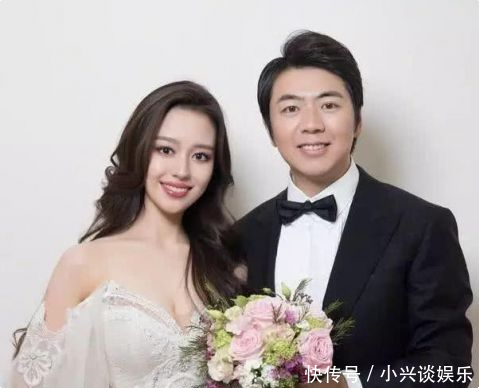 郎朗带老婆出席活动 未修图曝光 网友却被她的小腹吸引 澳门赌场网站大全