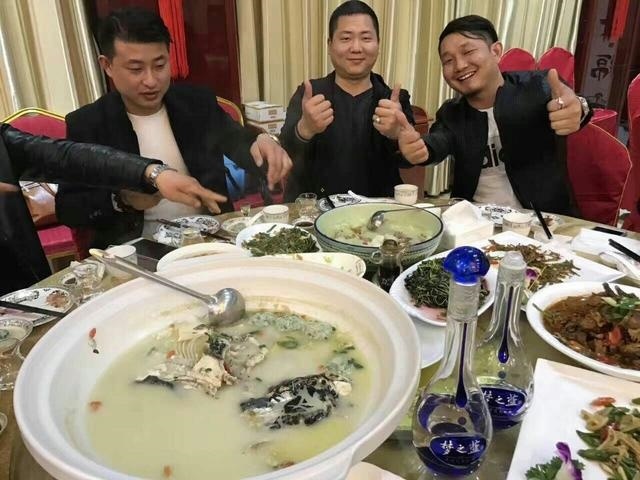 据说这是苏州人喝酒的经典套路...... 亚洲通登陆