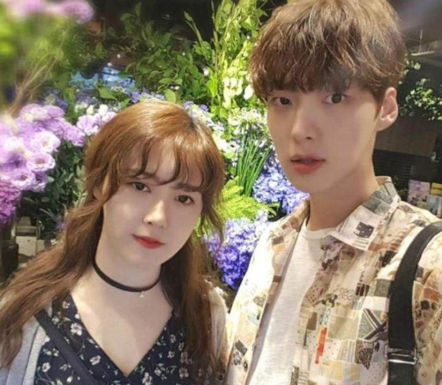 安宰贤和她在一起呼吸我都觉得幸福!具惠善真