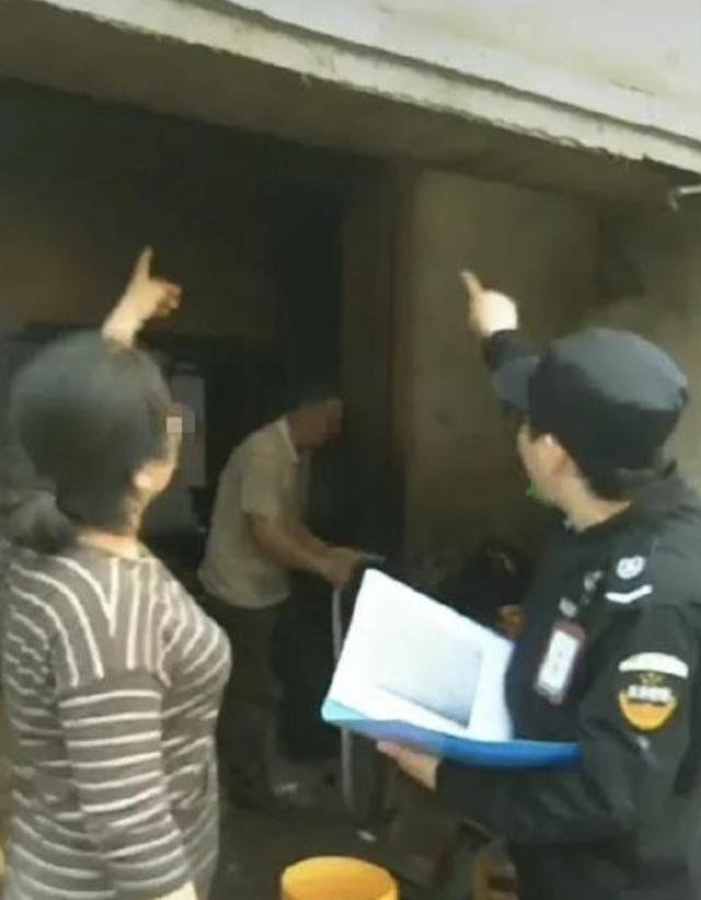 吴亦凡打卡的南京网红面馆,被消防要求整改!都