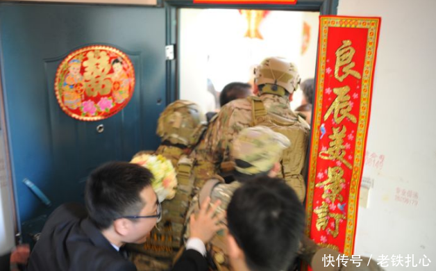 兵哥哥去接亲,侦察兵战友充当伴郎团,新娘和伴娘团欲哭无泪!