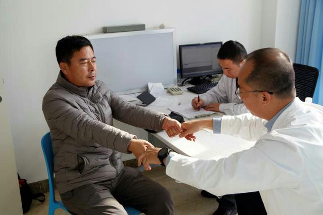 仁心医术,医技高超!北京专家聊城坐诊受追捧!