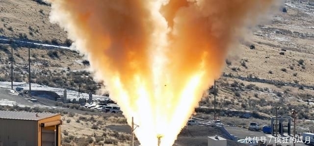 美国飞船回地球