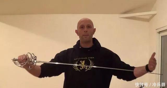 实战的刀剑一般都多重？