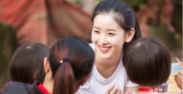 奶茶妹妹退出京东,离开刘强东后,新身份让百