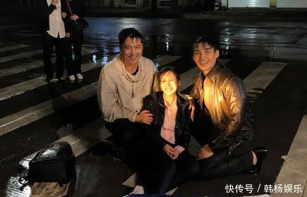 秦海璐新剧杀青,朱茵实力参演,还有废柴少女