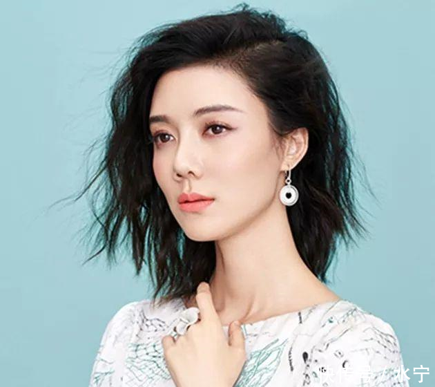 车晓撞脸王珞丹,但她给人印象最深的还是那场