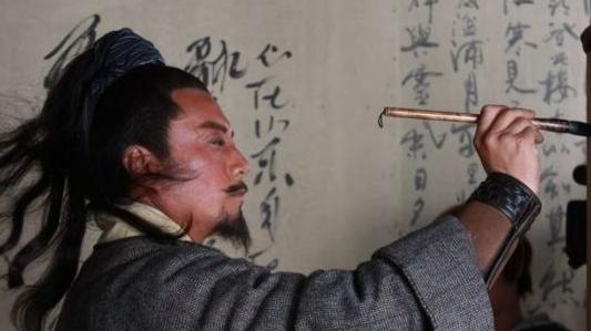 《水浒传》中,究竟是谁把宋江逼上梁山的?不是