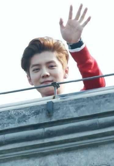 鹿晗解约壹心娱乐,杨天真朋友圈送祝福,好聚好