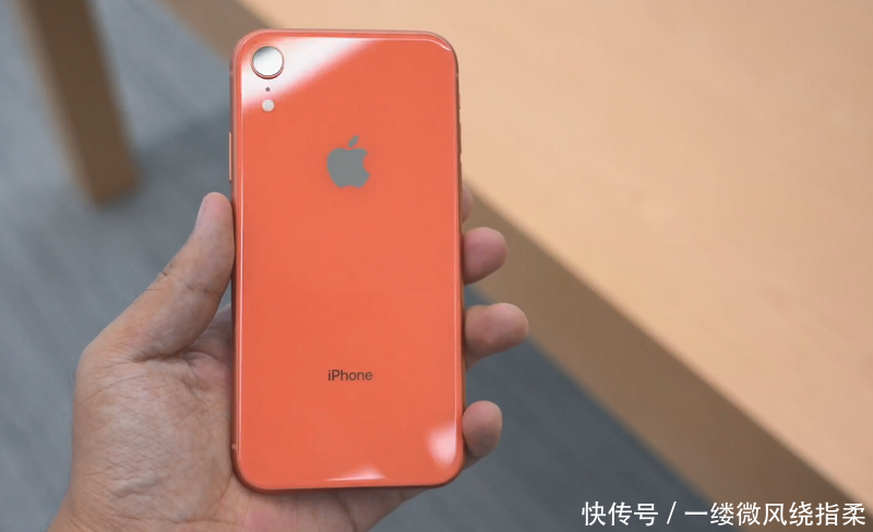 降价500!iPhone XR跌至冰点,首批用户直呼后